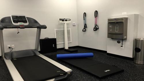 Holiday Inn Express Hotel & Suites - Paso Robles by IHG - Best Hotels with Free Breakfast in Paso Robles, CA