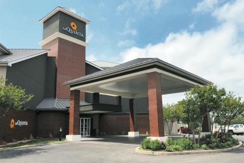 La Quinta by Wyndham Austin Airport