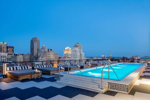 suite hotels in St. Louis