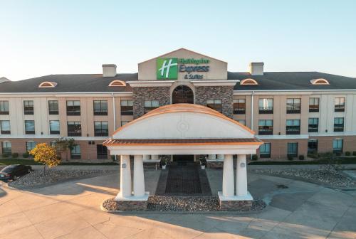 Holiday Inn Express Hotel and Suites Saint Robert, an IHG Hotel