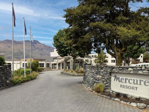 Mercure Queenstown Resort - Best Parking Hotels in Queenstown