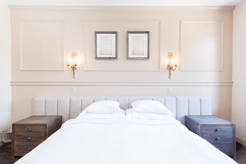Garrison Inn - Pet Friendly Hotels in Massachusetts