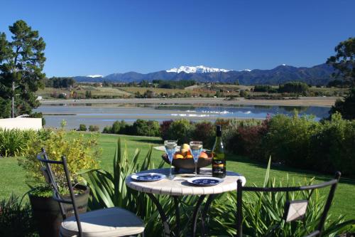 Almyra Waterfront Accommodation - Best Hotels in South Island