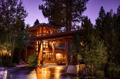 Gravity Haus Truckee-Tahoe - Pet Friendly Hotels in California