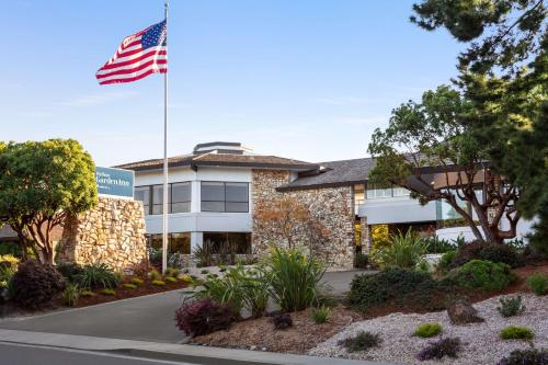 Hilton Garden Inn Monterey - Best Fitness Hotels in Monterey, CA