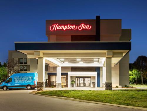 Hampton Inn Kansas City - Airport - Best Hotels with Airport Shuttle Service in Kansas City, MO