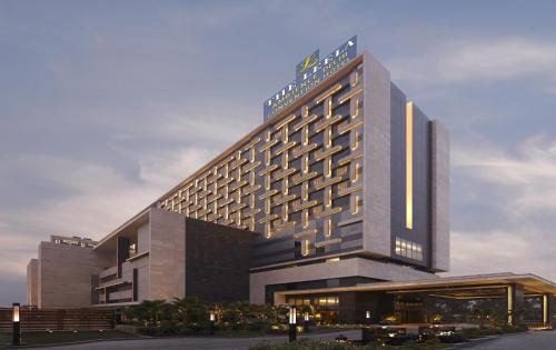The Leela Ambience Convention Hotel Delhi - Best Fitness Hotels in India