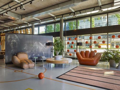 25hours Hotel Zürich West - Best Hotels Zug Canton
