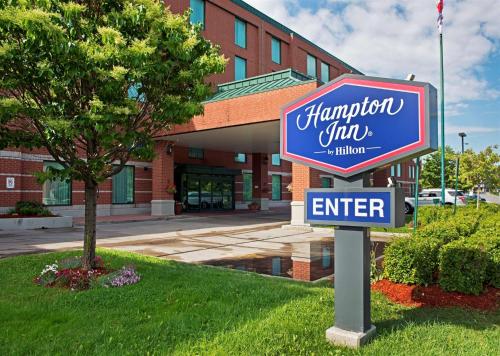 Hampton by Hilton Ottawa - Best Hotels with Free Breakfast in Ottawa