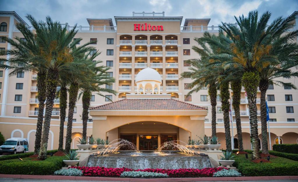 Hilton St. Petersburg Carillon Park - Best Pool Hotels in St. Petersburg, FL