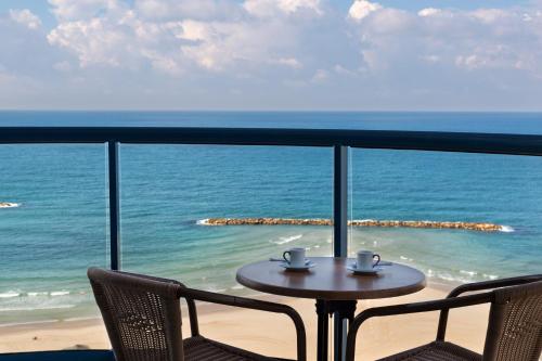 Sea Tower by Isrotel Design - Best Pool Hotels in Tel Aviv