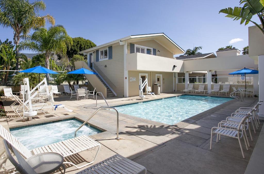Sandpiper Lodge - Santa Barbara - Best Hotels with Free Breakfast in Santa Barbara, CA
