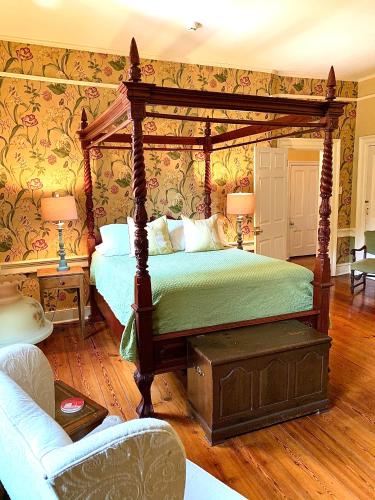 The Lily Inn - Burlington - Best Hotels in New Jersey