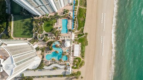 Trump International Beach Resort - Sunny Isles Beach