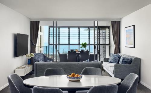 Meriton Suites Broadbeach - Best Hotels in Queensland