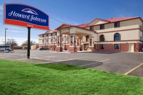 hotels with suites in Lubbock