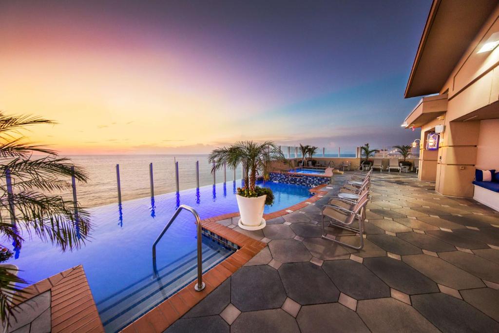 Hilton Virginia Beach Oceanfront - Best Pool Hotels in Virginia