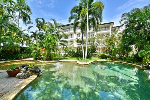 Golden Sands Beachfront Resort - Best Golf Hotels in Australia & The Pacific
