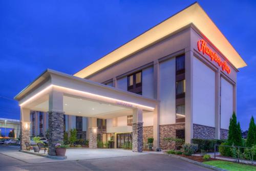 Hampton Inn Seattle Airport - Best Business Hotels in SeaTac, WA