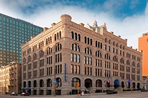 Hilton Garden Inn Milwaukee Downtown - Best Hotels in Milwaukee, WI