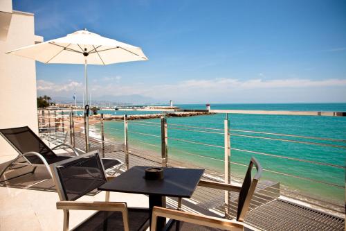 Villa Azur - Côte d'Azur Beach Hotels