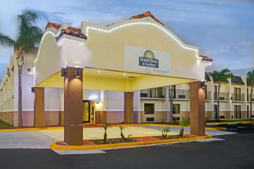 hotels with suites in Tampa