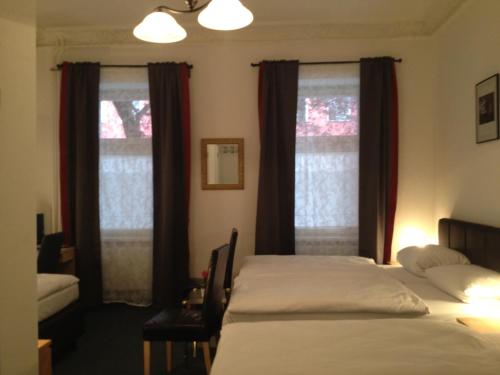 Hotel-Pension Dorma - Best Hotels with Free Breakfast in Berlin