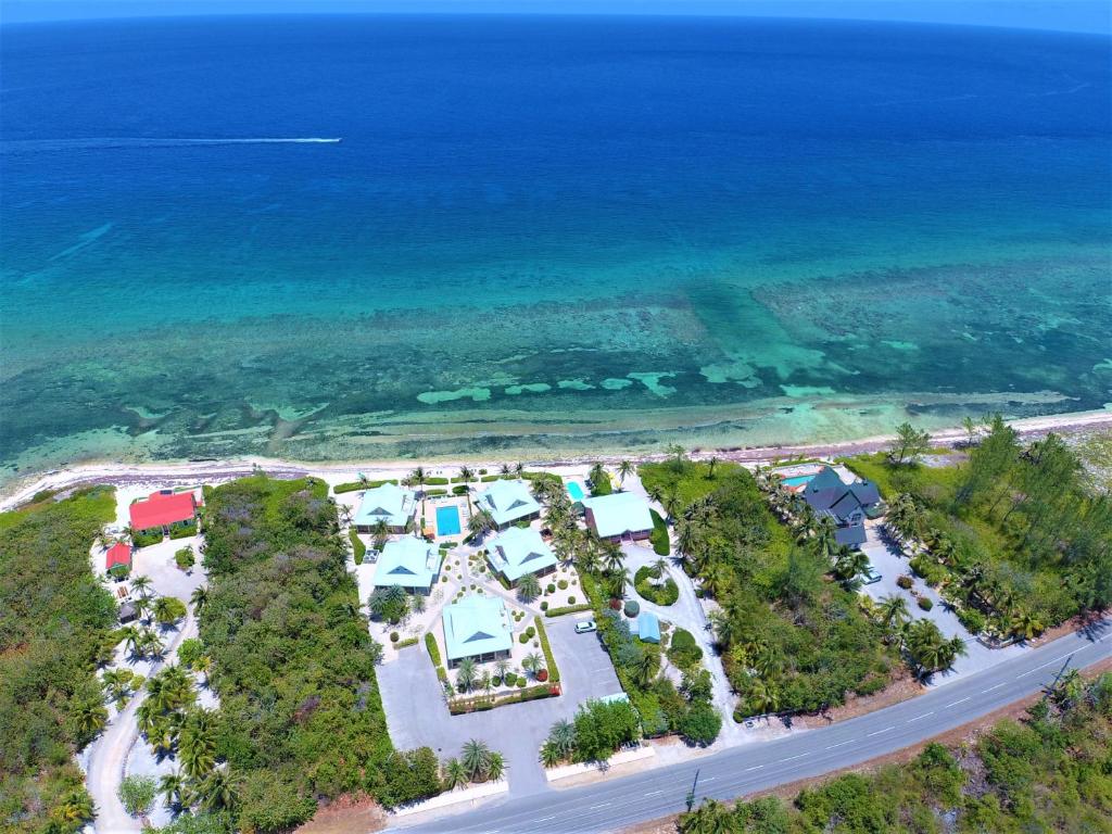 Ocean Paradise - Best Beach Hotels in Cayman Islands