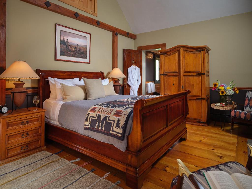 Abbey's Lantern Hill Inn - Best Hotels in Connecticut