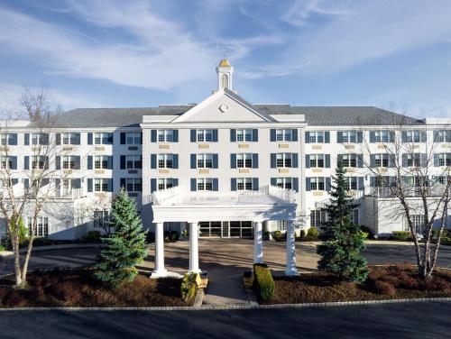 Somerset Hills Hotel, Tapestry Collection by Hilton - Best Pool Hotels in New Jersey