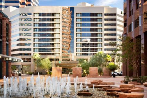 Embassy Suites by Hilton Phoenix Downtown North - Best Hotels with Free Breakfast in Phoenix, AZ