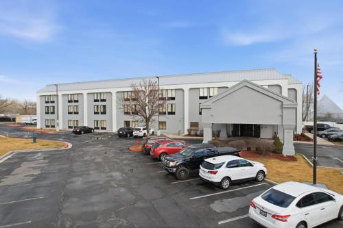 Hampton Inn Salt Lake City/Murray - Best Parking Hotels in Salt Lake City, UT