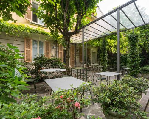 Antica Locanda Leonardo - Best Hotels in Lombardy