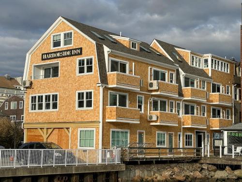 Harborside Inn