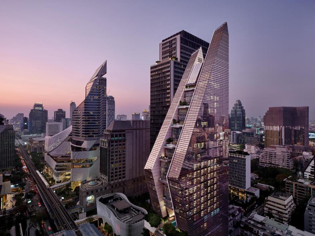 Rosewood Bangkok - Bangkok Hotels with Pools