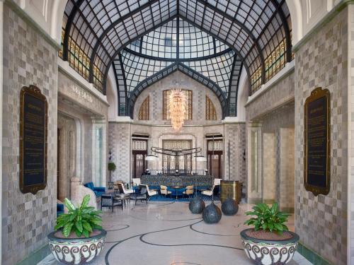 Four Seasons Hotel Gresham Palace Budapest - Budapest Hotels with Pools