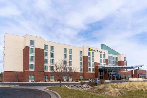 Hyatt Place Salt Lake City Airport - Best Hotels with Airport Shuttle Service in Utah