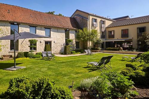 Chambre d'hôtes Les Herbes Folles - Best Parking Hotels in Paris