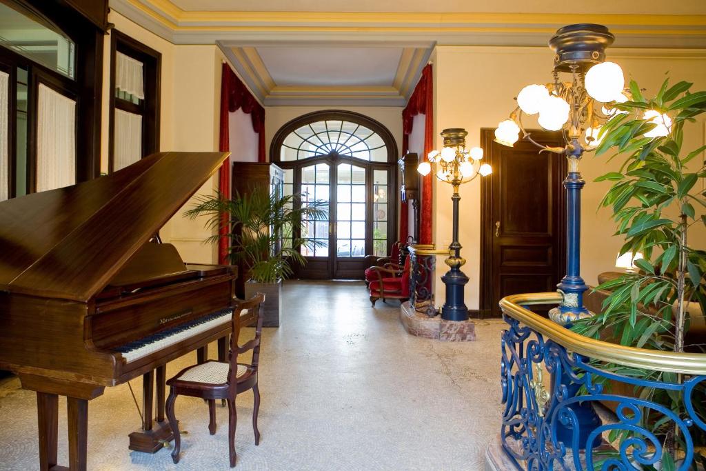 Charme Hotel Hancelot - Affordable Hotels in Belgium