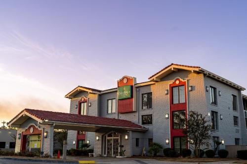 suite hotels in Tallahassee