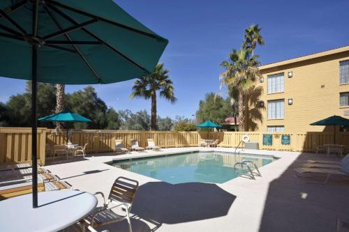 suite hotels in Tempe