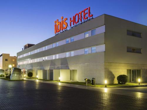 Hotel ibis Porto Sao Joao - Best Parking Hotels in Porto