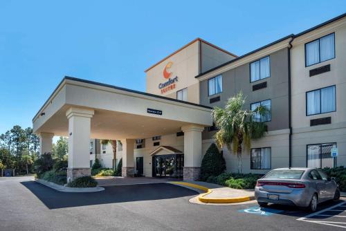 Comfort Suites Mobile West Tillmans Corner - Best Pool Hotels in Mobile, AL