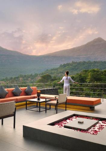 Dharana at Shillim All Inclusive Luxury Wellness Retreat - Best Hotels in Maharashtra