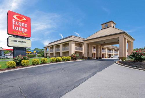 hotels with suites in Knoxville