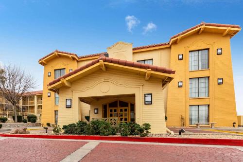 suite hotels in El Paso