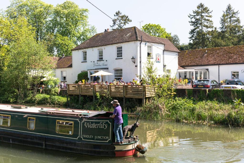 The Dundas Arms - Best Hotels in Berkshire