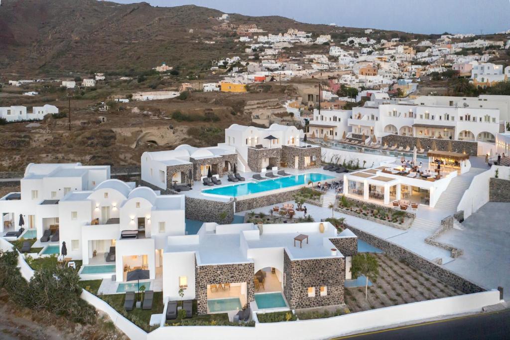 Secret View Hotel - Best Pool Hotels in Santorini