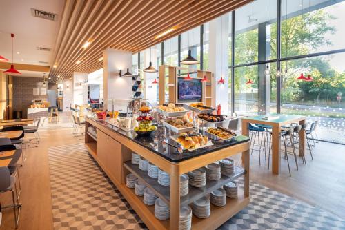 Holiday Inn Express Porto Exponor by IHG - Best Hotels with Free Breakfast in Porto