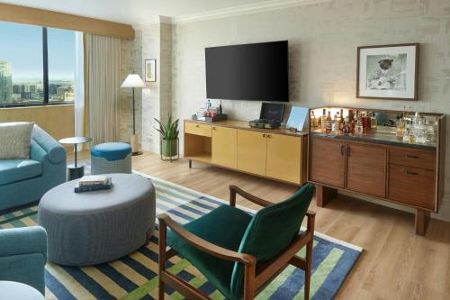 Sheraton Grand Nashville Downtown - Best Hotels near Fisk University, TN